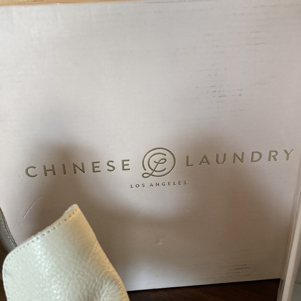 Boots NWT GENUINE COW LEATHER! These are brand new! Gorgeous - Picture 10 of 12